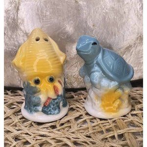 Sea Turtle & Sea Squid Mini Salt and Pepper Shakers, NEW. Beach, Ocean, Sea